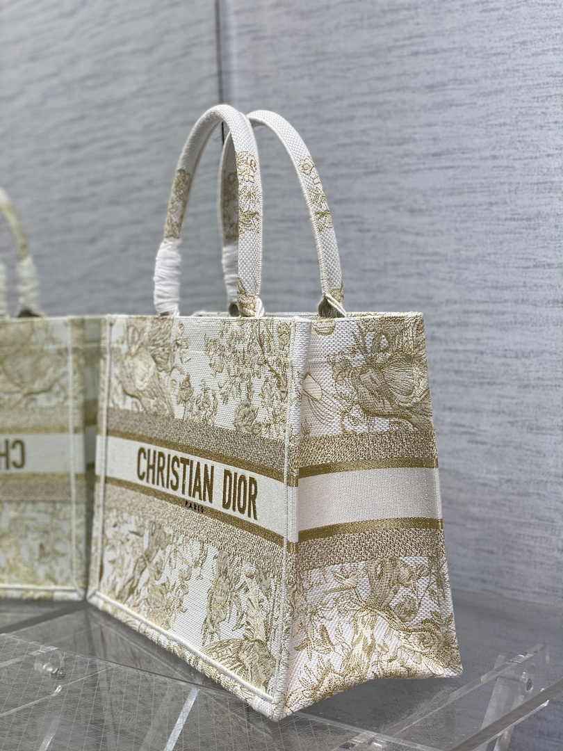 Dior Medium Book Tote M1296 Embroidery M20F2