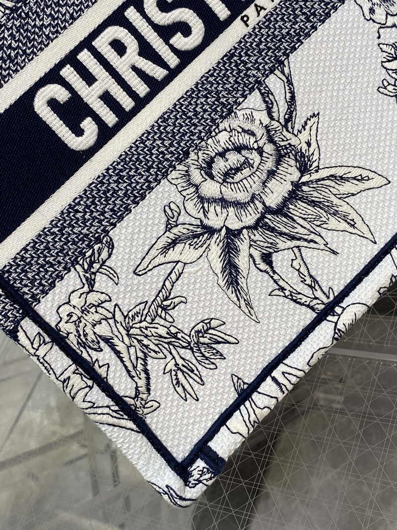 Dior Medium Book Tote M1296 Embroidery M20F3
