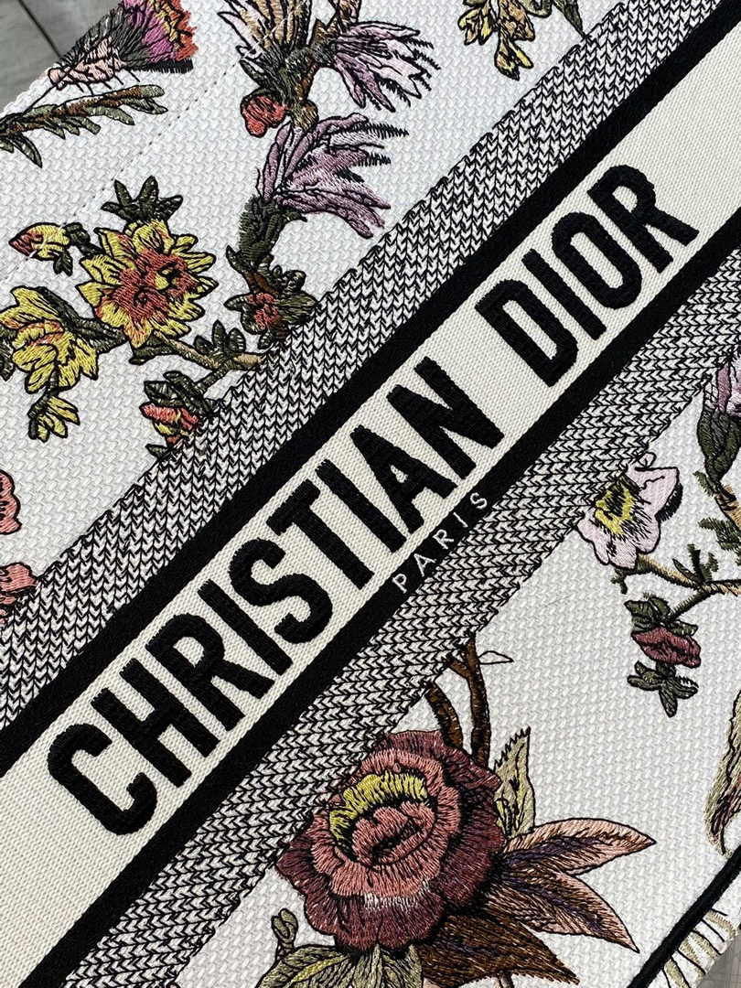 Dior Medium Book Tote M1296 Embroidery M20F4
