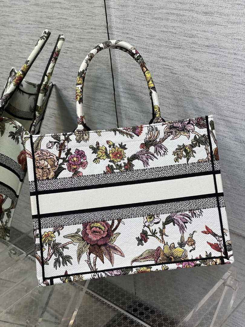 Dior Medium Book Tote M1296 Embroidery M20F4