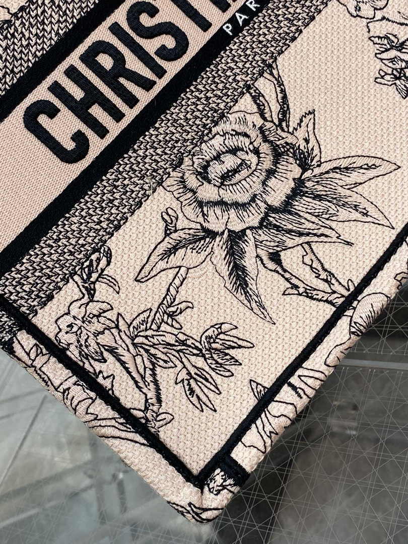 Dior Medium Book Tote M1296 Embroidery M20F5