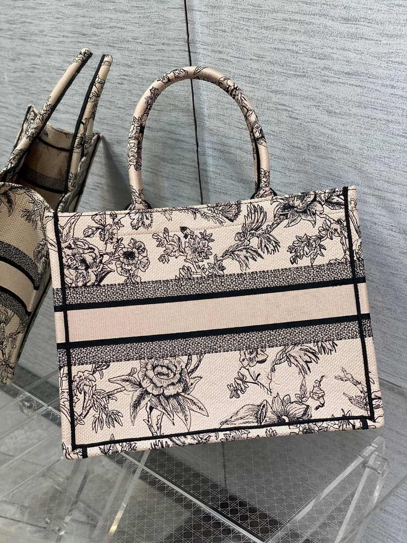 Dior Medium Book Tote M1296 Embroidery M20F5