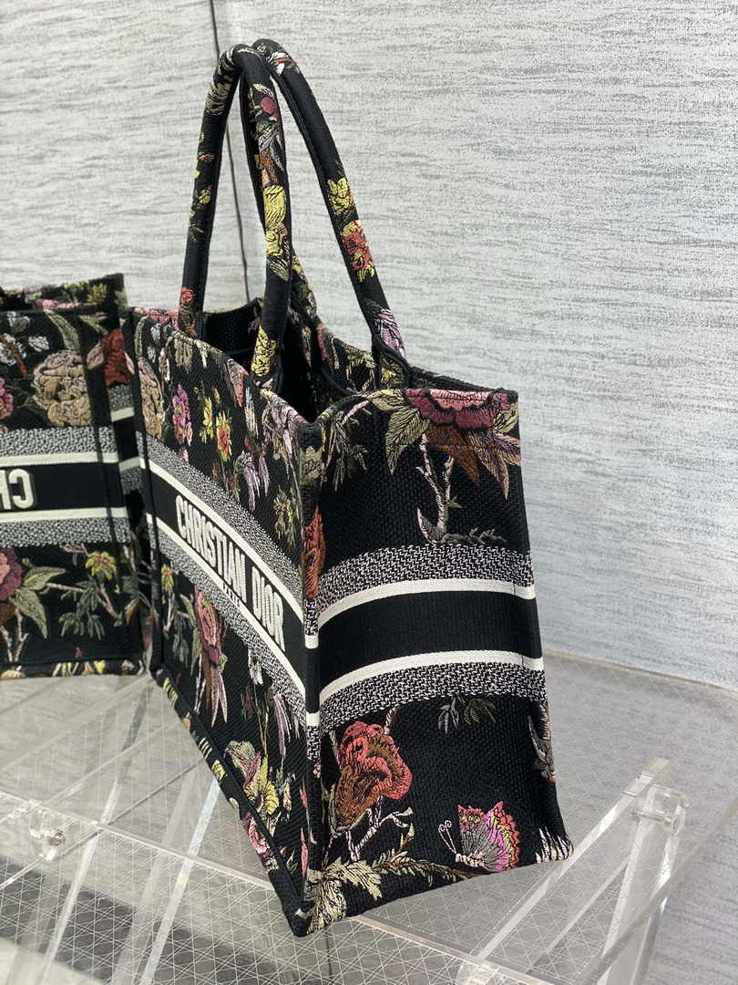 Dior Medium Book Tote M1296 Embroidery M20F6