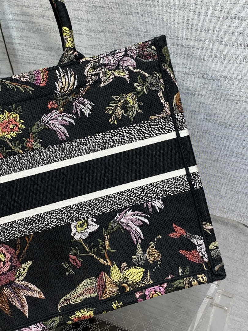 Dior Medium Book Tote M1296 Embroidery M20F6