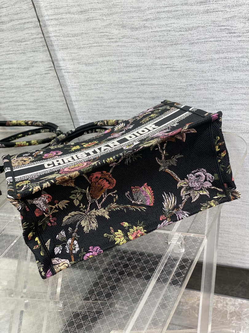 Dior Medium Book Tote M1296 Embroidery M20F6