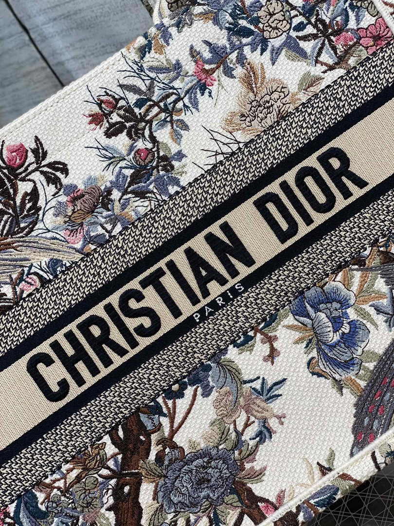 Dior Medium Book Tote M1296 Embroidery M20F8