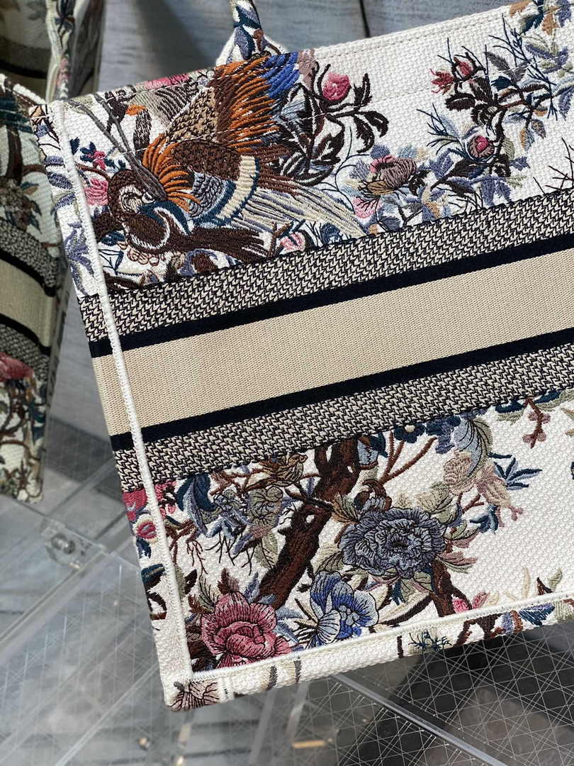 Dior Medium Book Tote M1296 Embroidery M20F8
