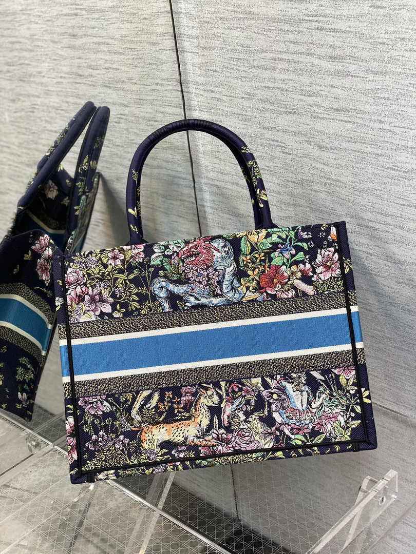 Dior Medium Book Tote M1296 Embroidery M20G3