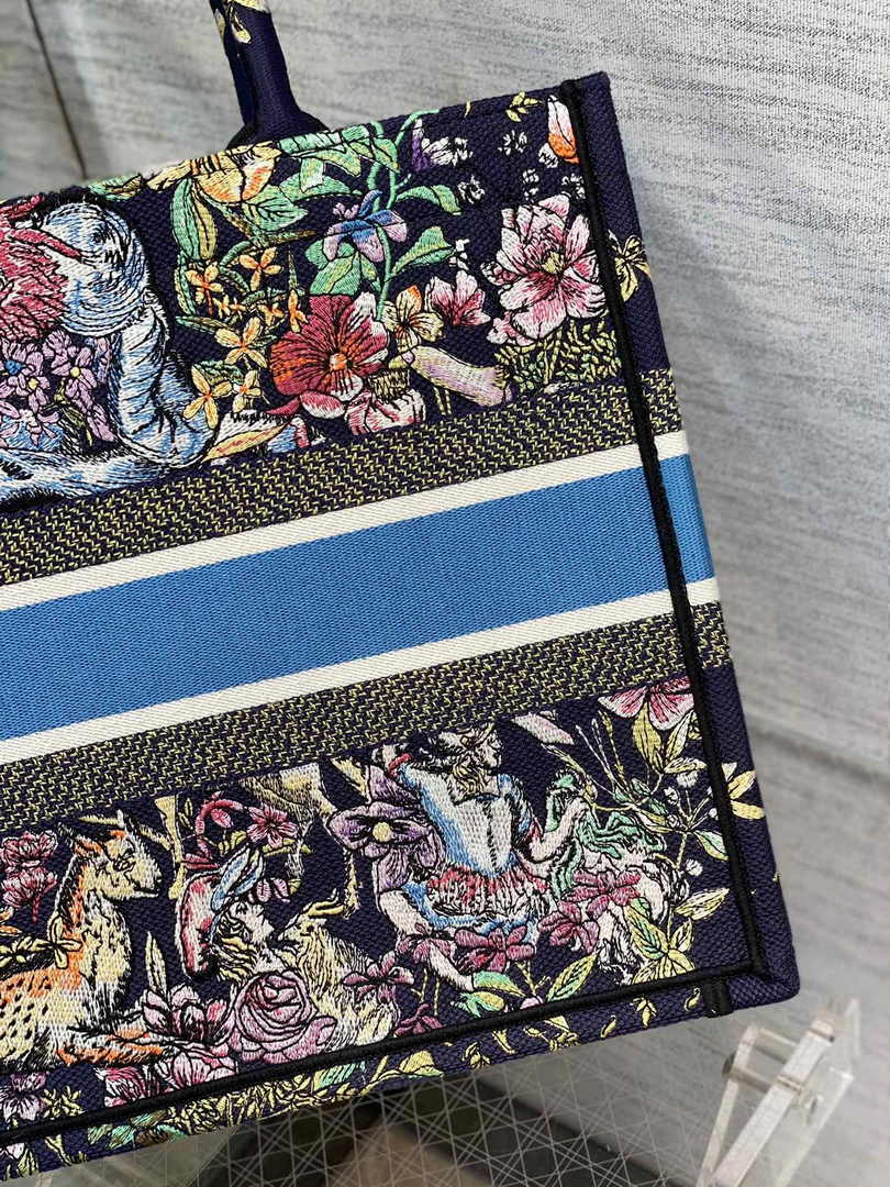 Dior Medium Book Tote M1296 Embroidery M20G3