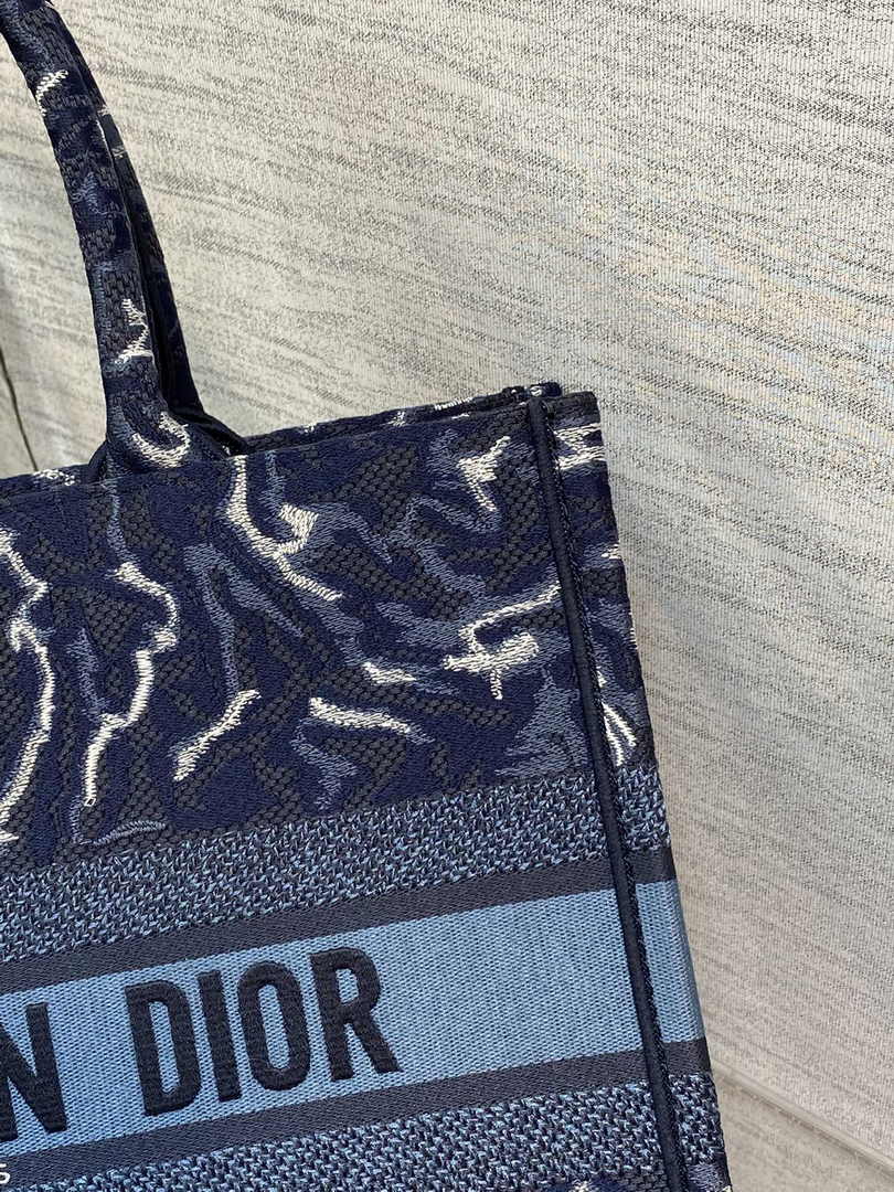 Dior Medium Book Tote M1296 Embroidery M20G4