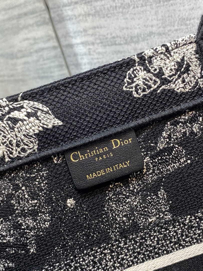 Dior Medium Book Tote M1296 Embroidery M20G7