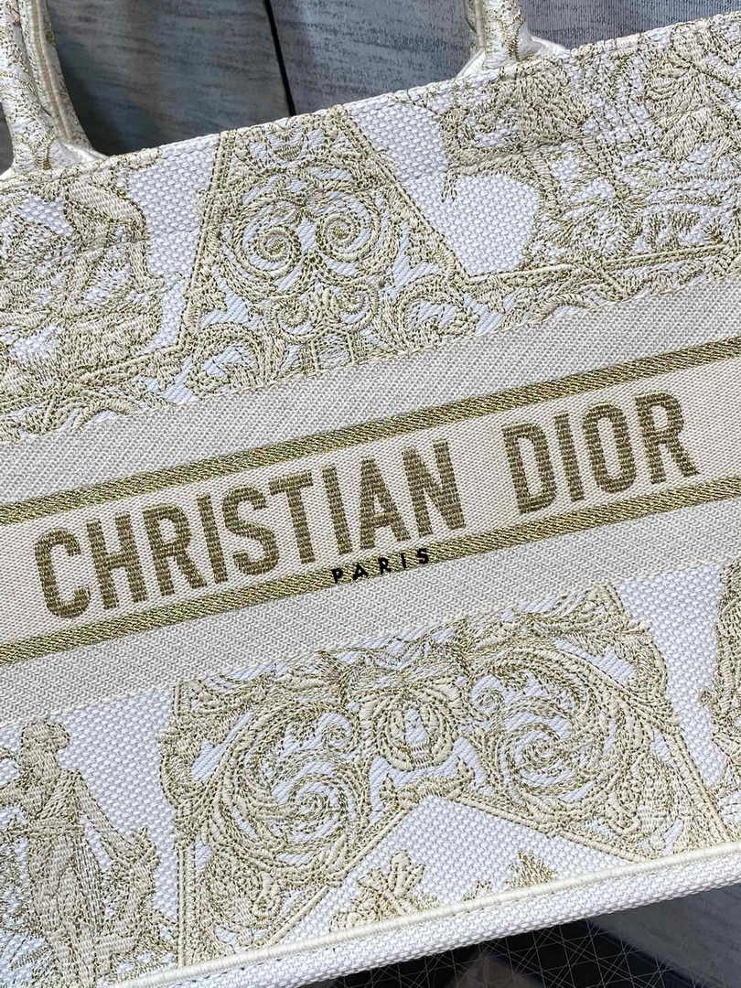 Dior Medium Book Tote M1296 Embroidery M20G8