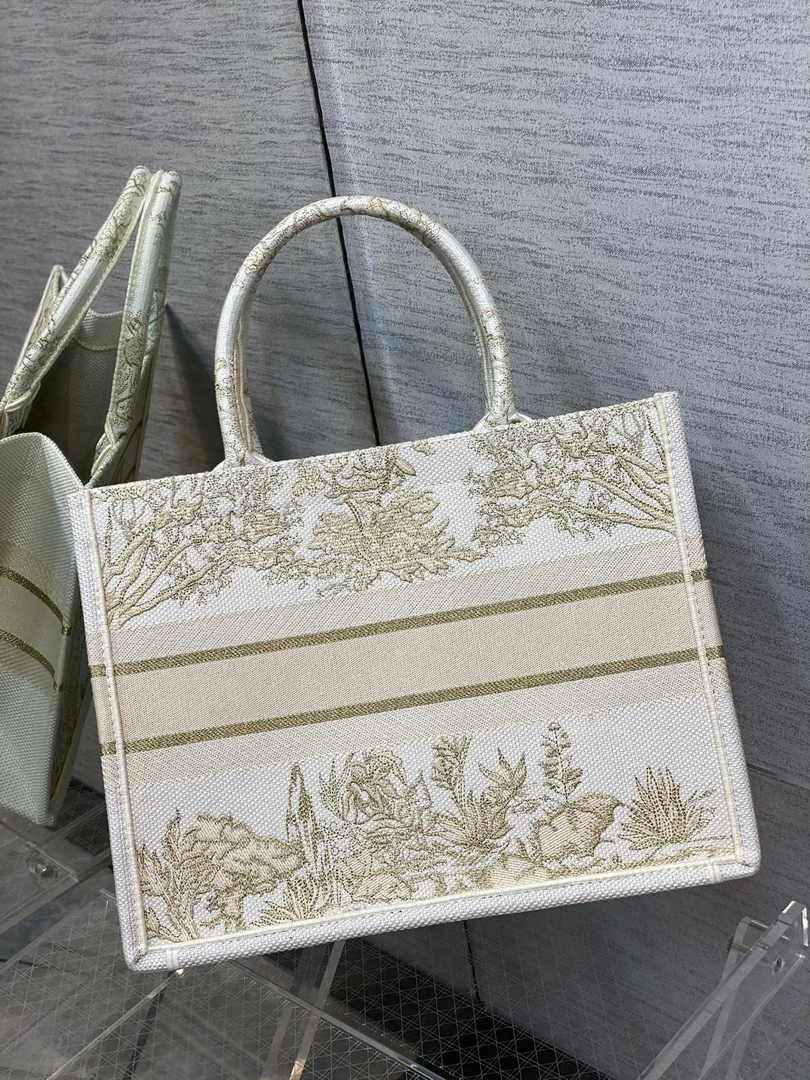 Dior Medium Book Tote M1296 Embroidery M20G8