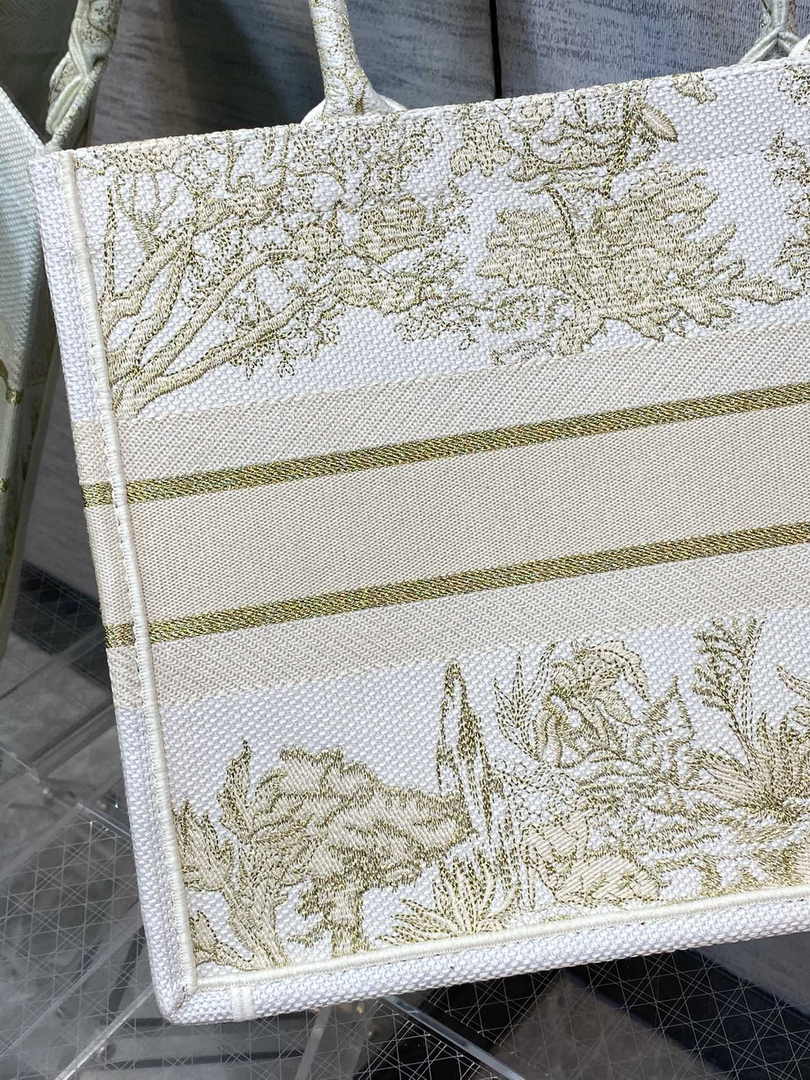 Dior Medium Book Tote M1296 Embroidery M20G8