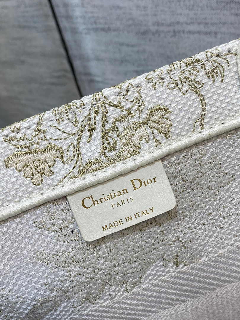 Dior Medium Book Tote M1296 Embroidery M20G8