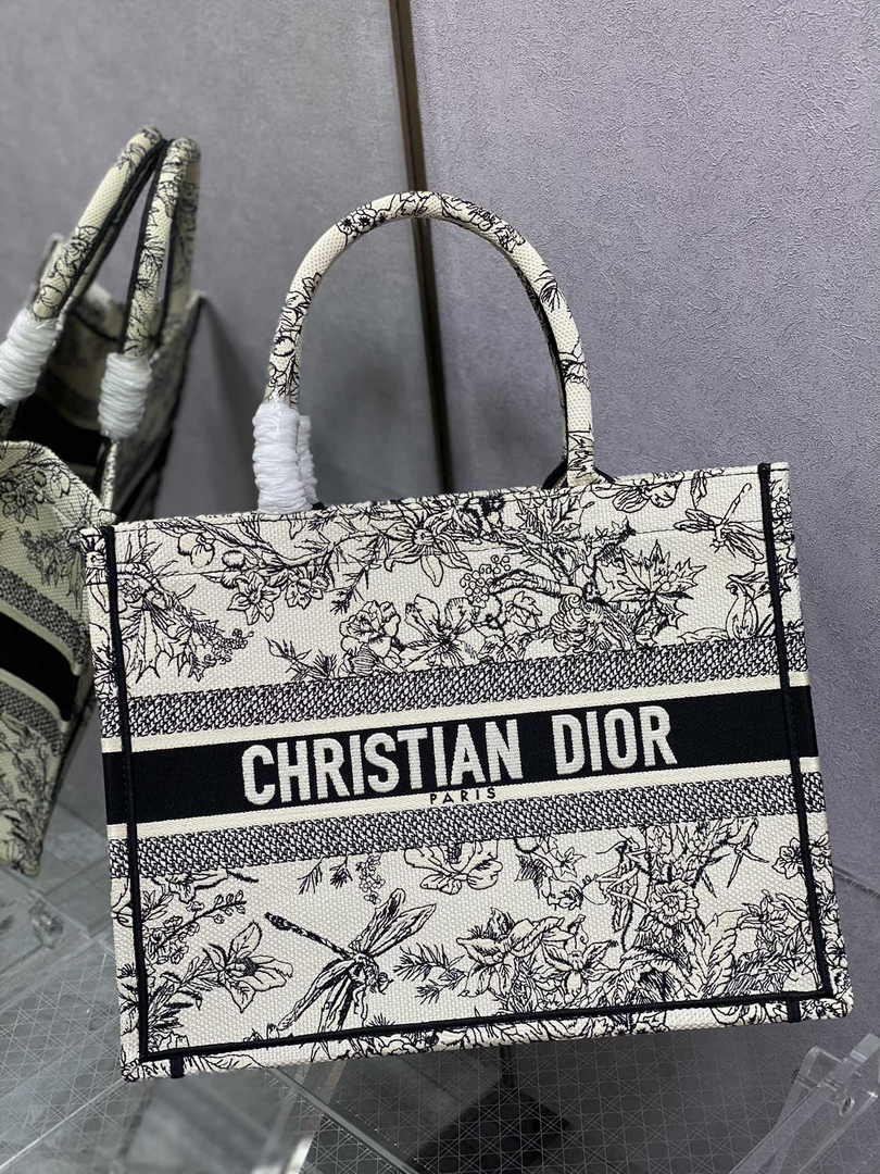 Dior Medium Book Tote M1296 Embroidery M20H0