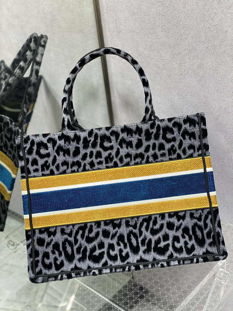 Medium Dior Book Tote M1296 Gray Multicolor Mizza Embroidery