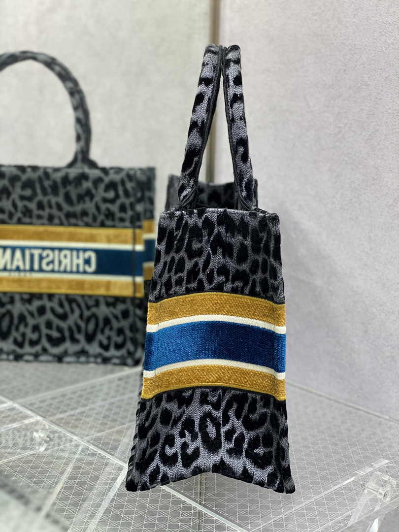 Medium Dior Book Tote M1296 Gray Multicolor Mizza Embroidery