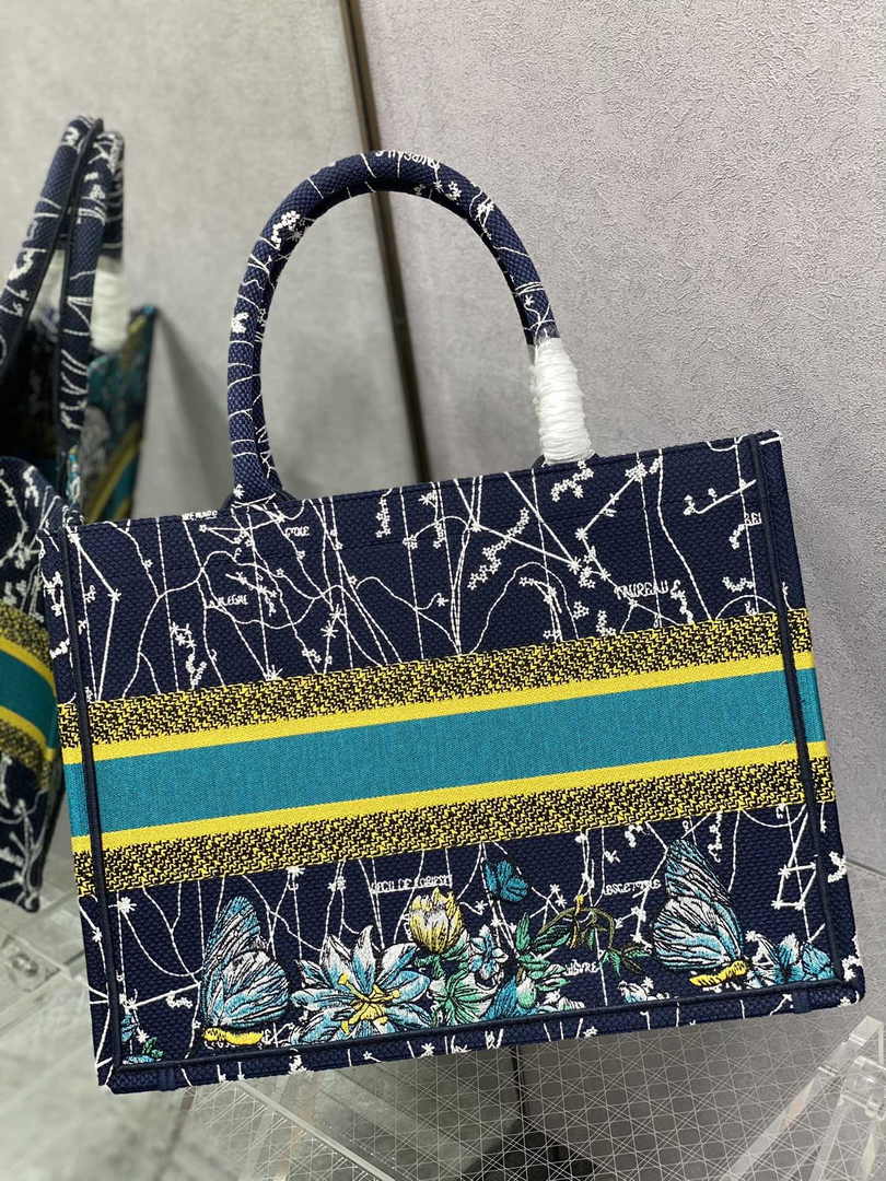 Dior Medium Book Tote M1296 Embroidery M20H1