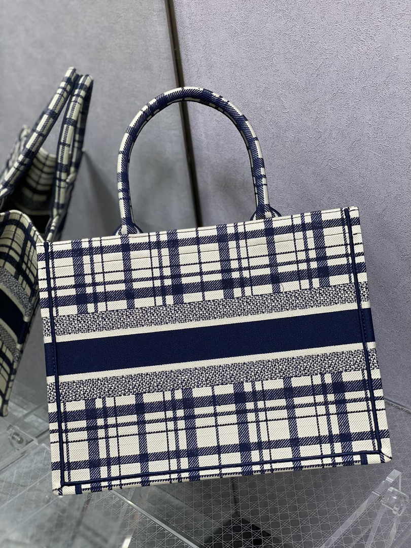 Dior Medium Book Tote M1296 Embroidery M20H8