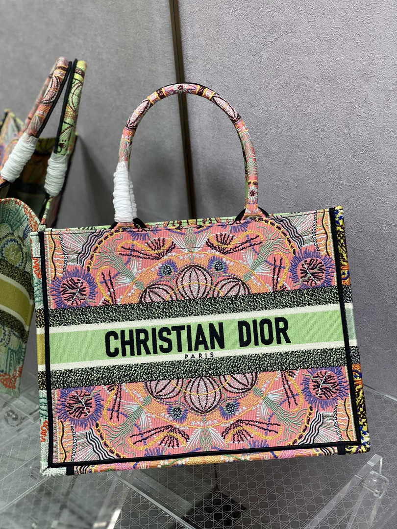 Dior Medium Book Tote M1296 Embroidery M20H5