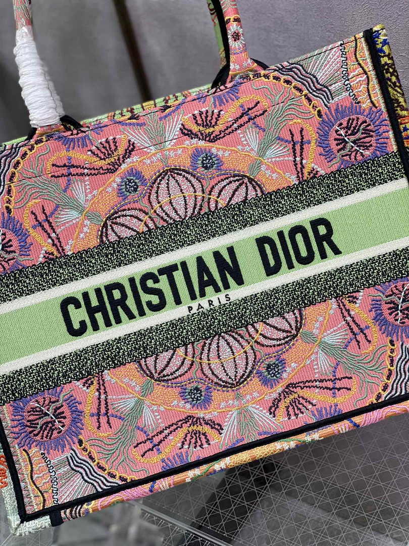 Dior Medium Book Tote M1296 Embroidery M20H5