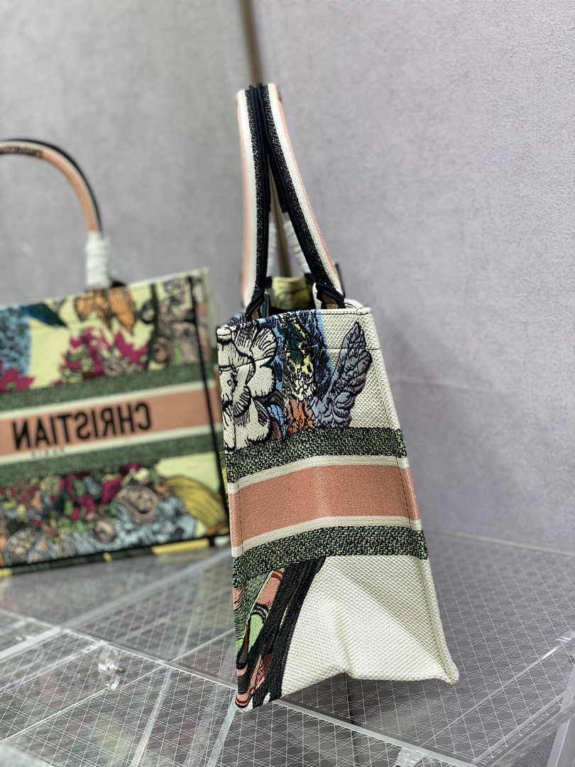Dior Medium Book Tote M1296 Embroidery M20M4
