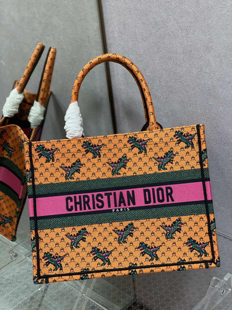 Dior Medium Book Tote M1296 Embroidery M20M7