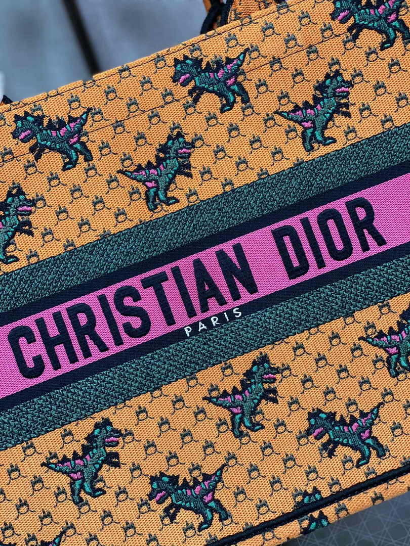 Dior Medium Book Tote M1296 Embroidery M20M7