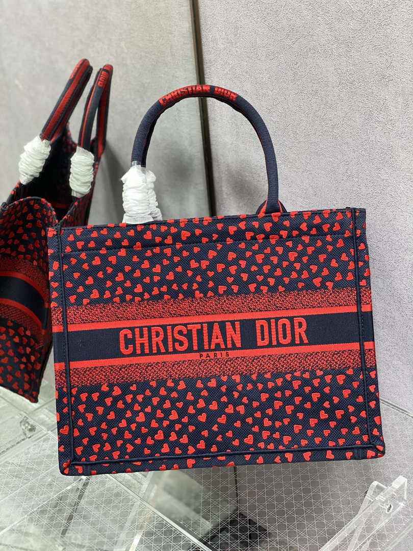 Dior Medium Book Tote M1296 Embroidery M20M5