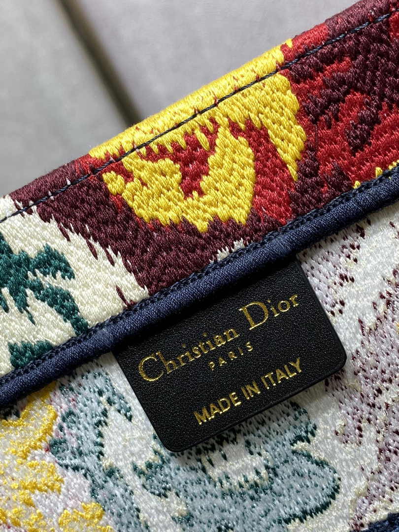 Dior Medium Book Tote M1296 Embroidery M20M6