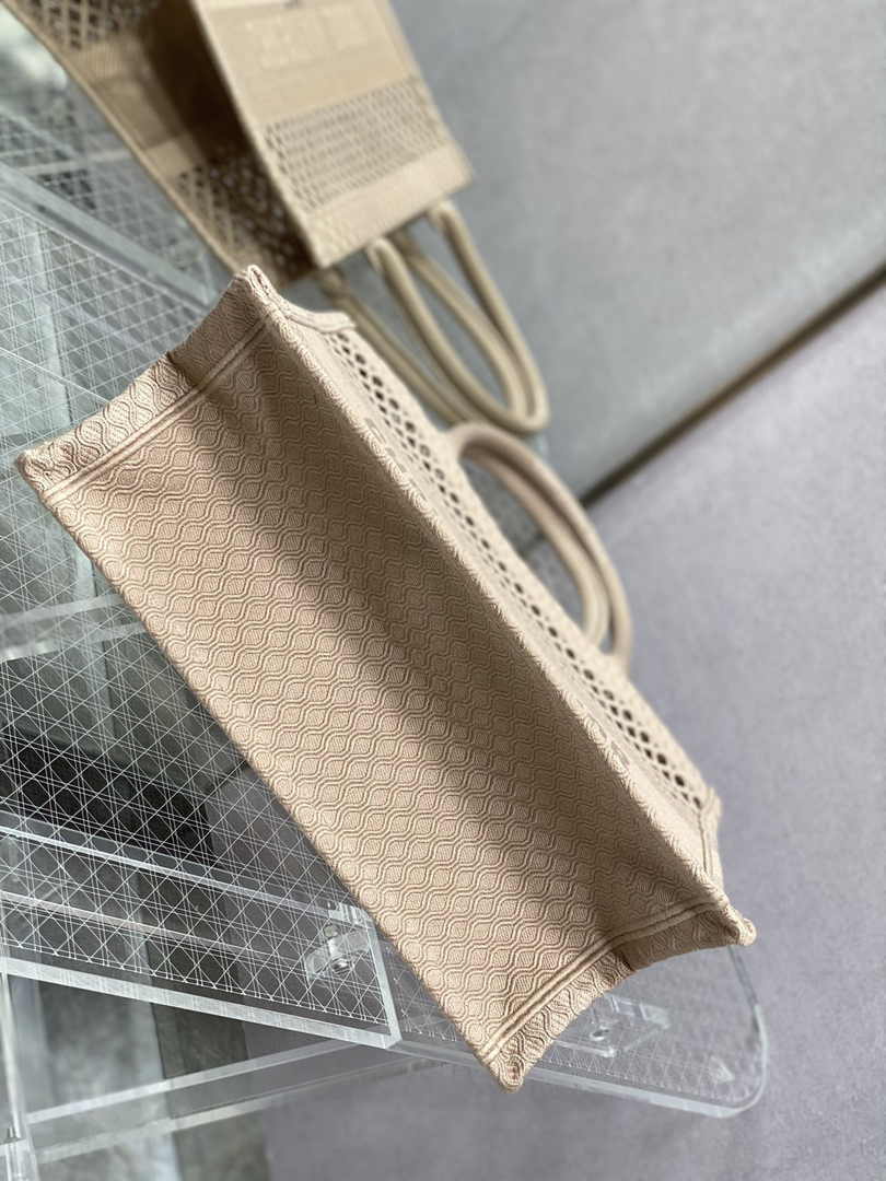 Dior Medium Book Tote M1296 Embroidery M20T3