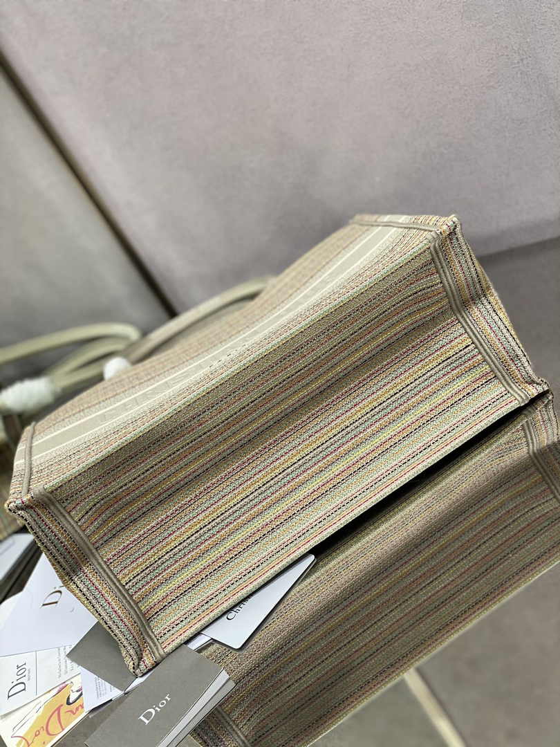 Dior Medium Book Tote M1296 Embroidery M20T4