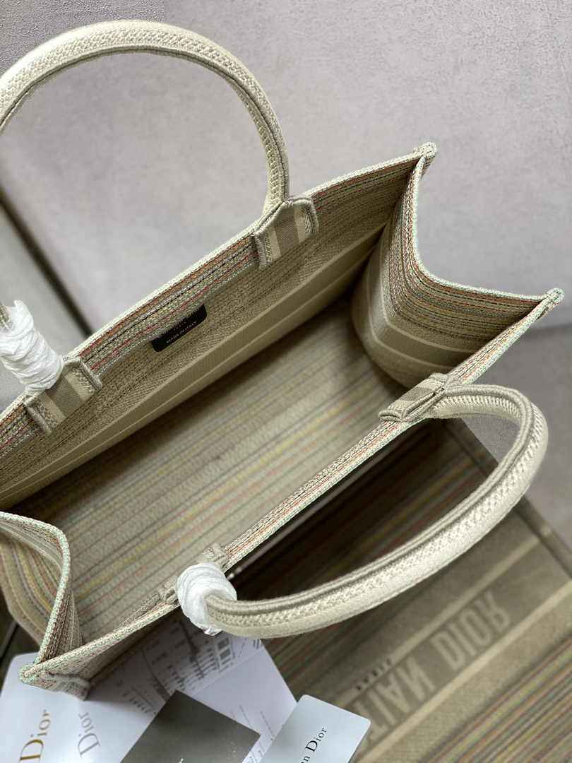 Dior Medium Book Tote M1296 Embroidery M20T4