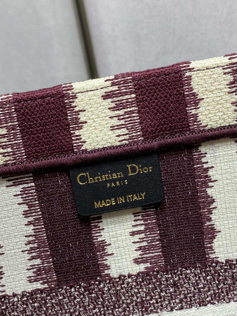 Dior Medium Book Tote M1296 Embroidery M20T5