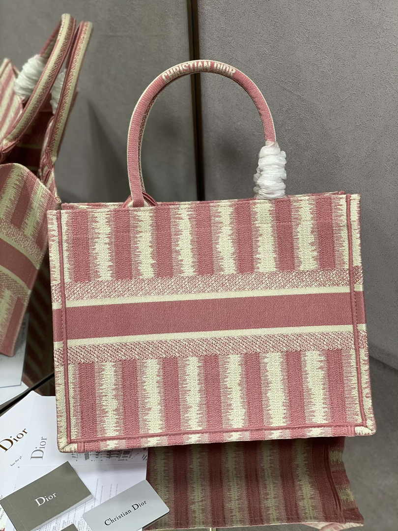 Dior Medium Book Tote M1296 Embroidery M20T6