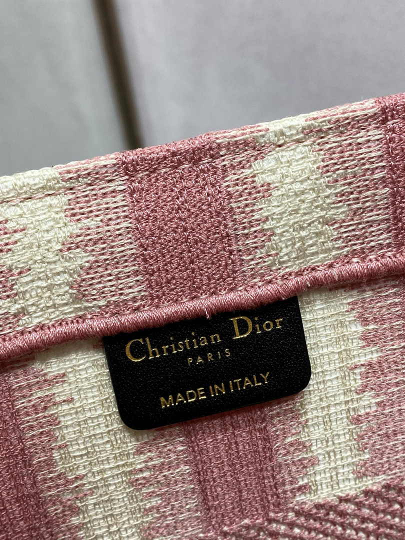 Dior Medium Book Tote M1296 Embroidery M20T6