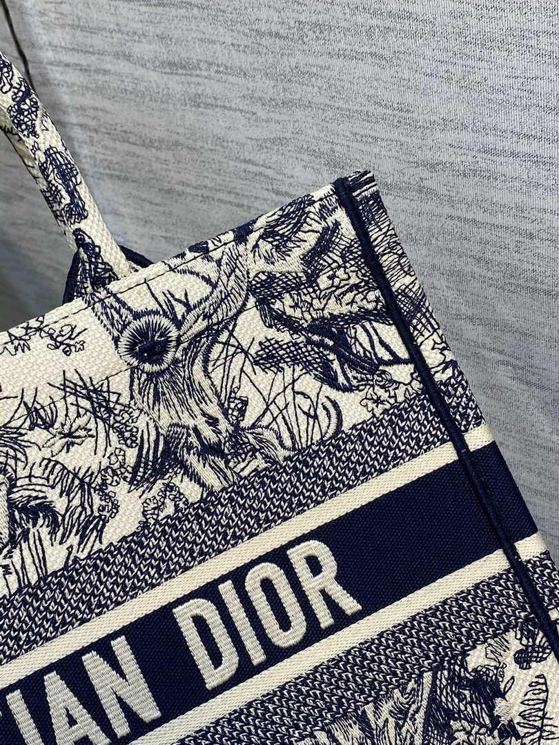 Medium Dior Book Tote M1296 Ecru and Blue Toile de Jouy Embroidery