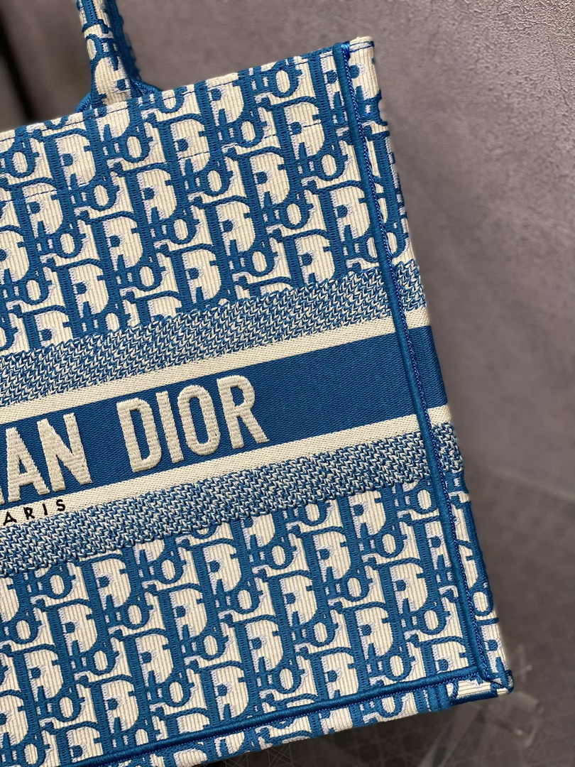Medium Dior Book Tote M1296 Blue Dior Oblique Embroidery