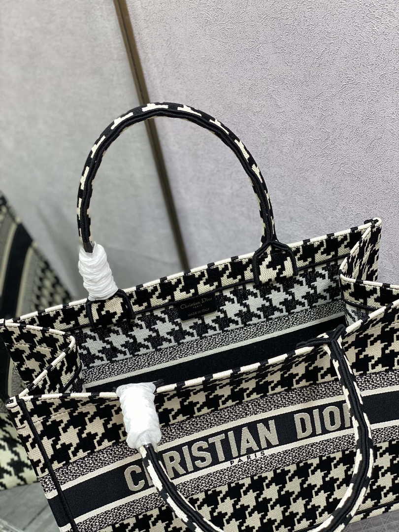 Medium Dior Book Tote M1296 Black Houndstooth Embroidery