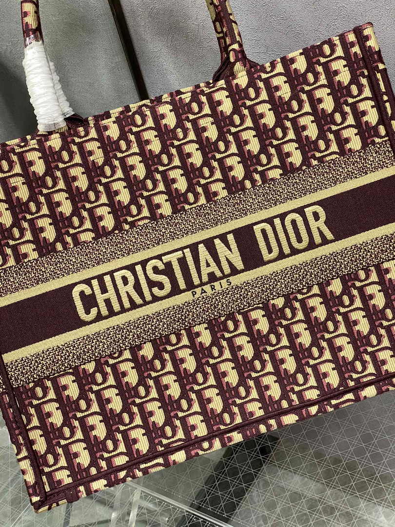Medium Dior Book Tote M1296 Red Dior Oblique Embroidery