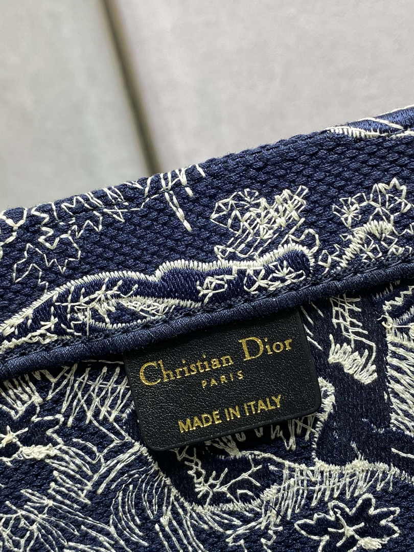 Medium Dior Book Tote M1296 Navy Blue Toile de Jouy Embroidery