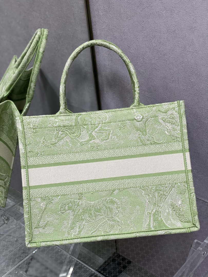 Medium Dior Book Tote M1296 Green Toile de Jouy Embroidery