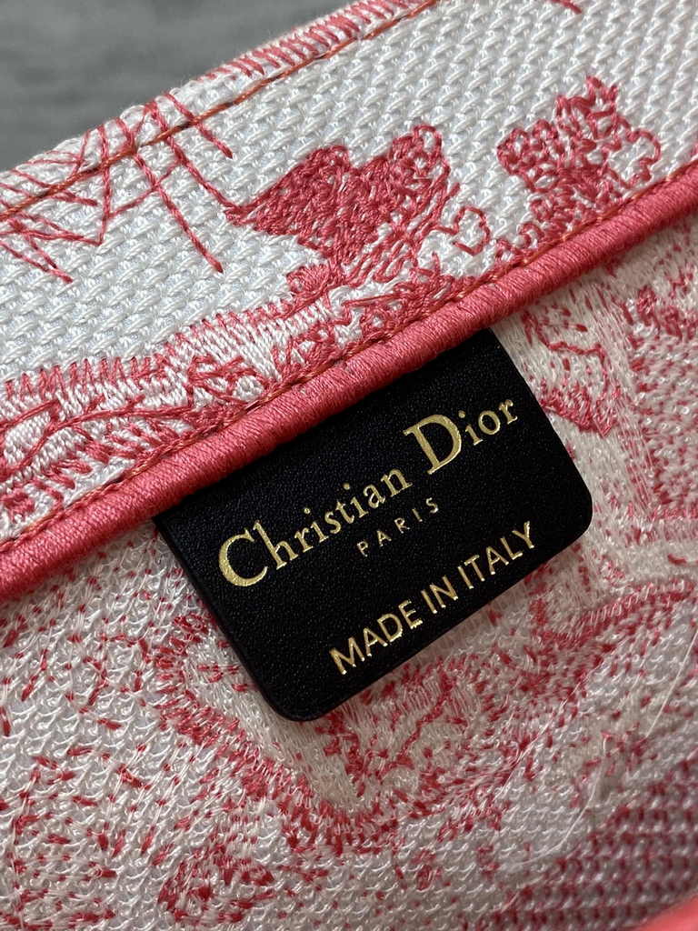 Medium Dior Book Tote M1296 Embroidery M76D