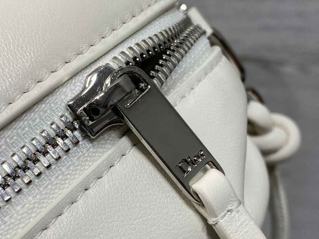Dior Bow Pouch - White Supple Lambskin - S3900 - Default Title - View 3