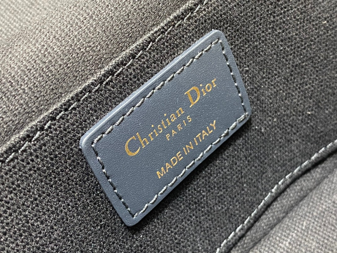 Dior CD Signature Vanity Case S2205 Blue Dior Oblique Jacquard - Default Title - View 9