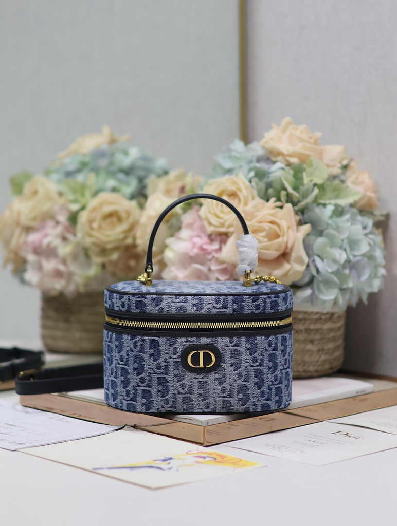 Dior Caro Small Vanity Case S5196 Blue Denim Dior Oblique Jacquard