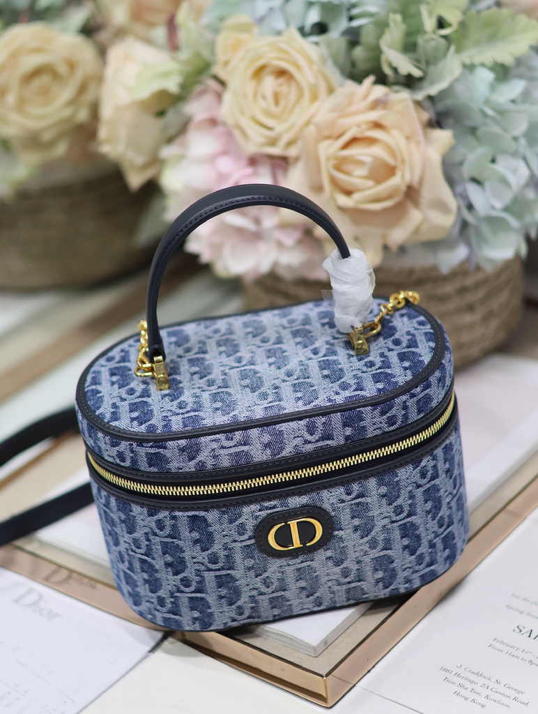 Dior Caro Small Vanity Case S5196 Blue Denim Dior Oblique Jacquard