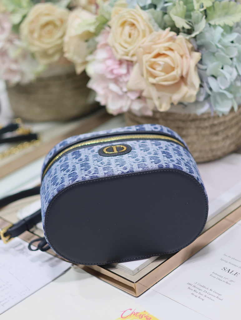 Dior Caro Small Vanity Case S5196 Blue Denim Dior Oblique Jacquard