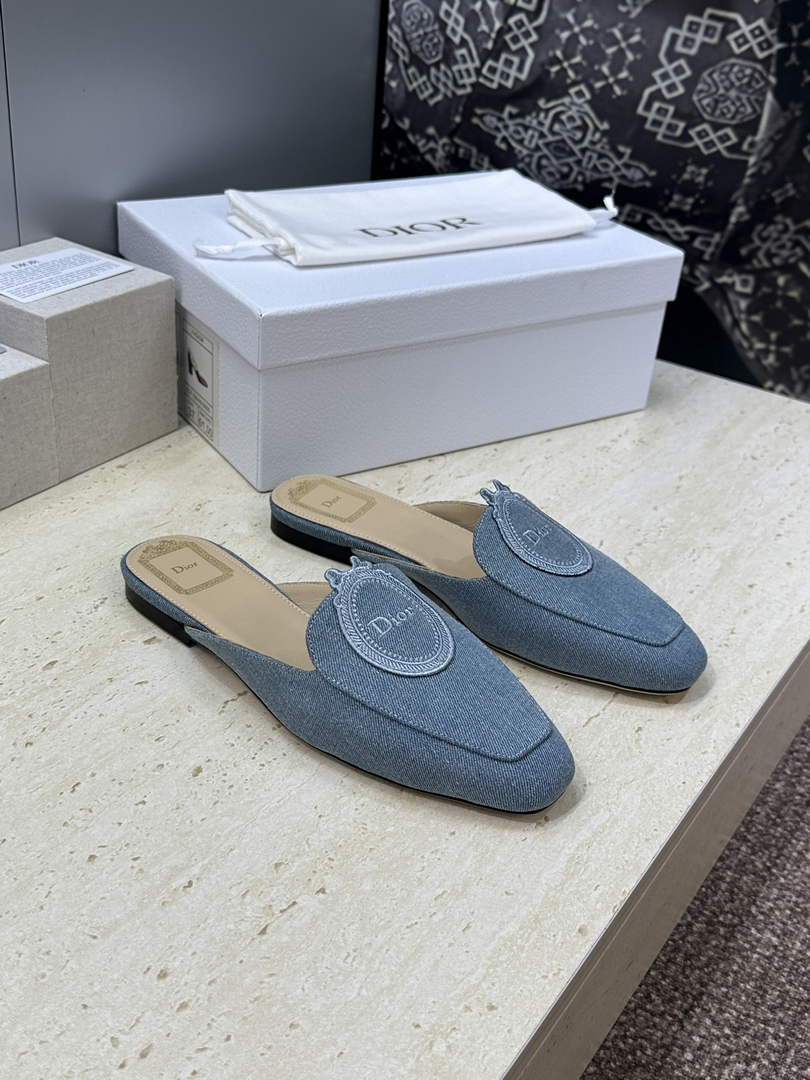 Dior Médaillon Mule KDF2541